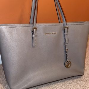Michael Kors Jet Set Large Leather Handbag